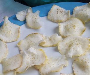 Chips de batata-doce no microondas